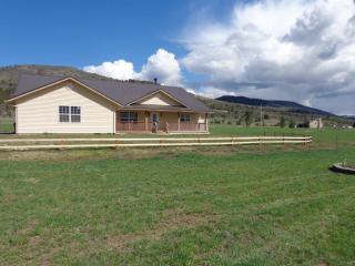 18609 Highway 395, Lakeview, OR 97630-9191