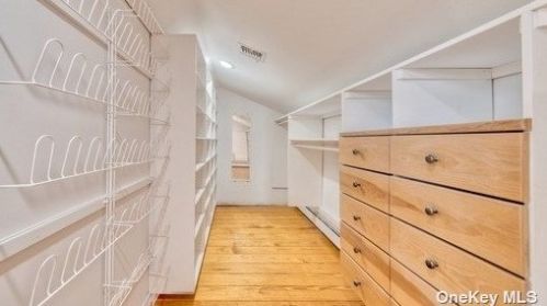 69 Granada Cir, Mount Sinai NY  11766-2810 exterior