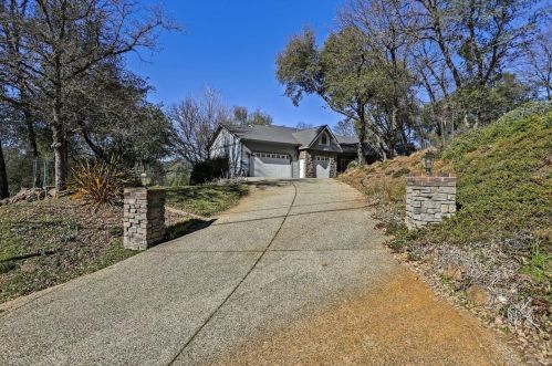 19182 Swallow Way, Lake Wildwood, CA 95946-9683