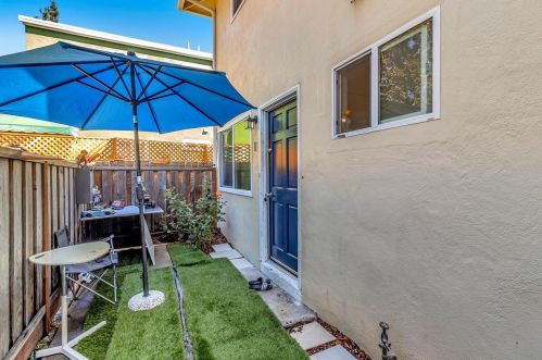 416 Poplar Ave, Redwood City CA  94061-3019 exterior
