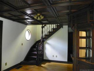 24 North Rd, Waterford CT  06385-2222 exterior