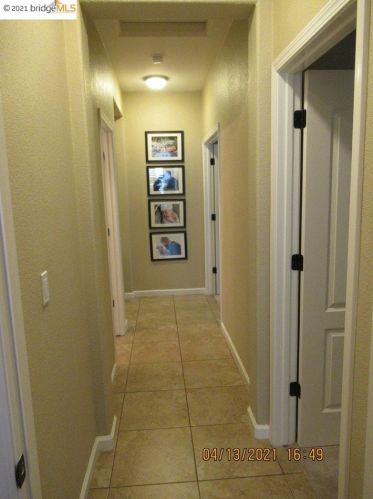 1886 Ventura Dr, West Pittsburg CA  94565-6476 exterior