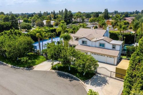10415 Alma Ln, Orange, CA 92861-4519