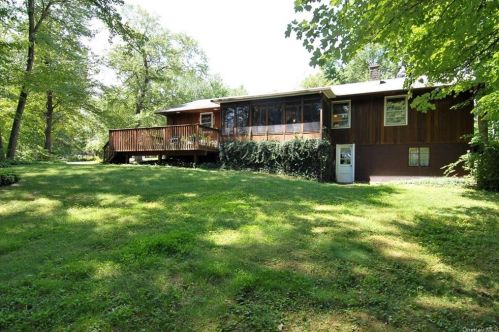 335 Cedar Hill Rd, New Hamburg, NY 12590-5804
