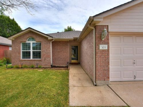 303 Katy Xing, Georgetown TX  78626-4600 exterior