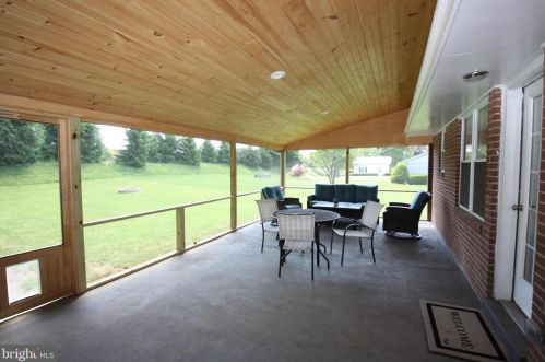 431 Sharadin Rd, Greenwich PA  19530-9704 exterior