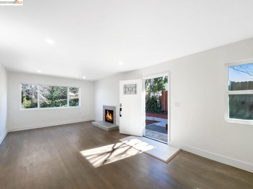 1451 Crestwood Dr, San Bruno CA  94066-1907 exterior