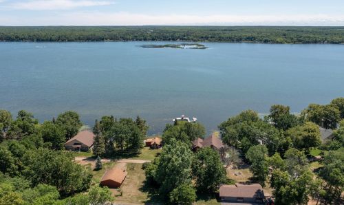 8784 Mogensen Shores Rd, Brainerd MN  56401-1384 exterior