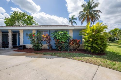 1692 Blockton Ave, Fort Pierce, FL 34952-8841