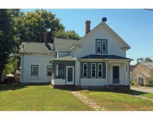 52 Snell St, Holbrook, MA 02343-1419