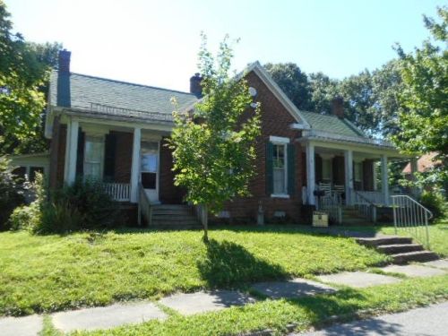 54 Harrig St, Madisonville, KY 42431-2627