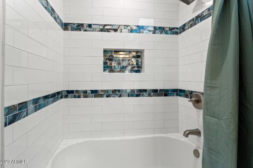 2519 Bluefield Ave, Phoenix AZ  85032-8004 exterior