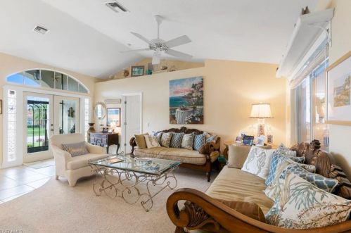 1550 Honeysuckle Ave, Marco Island, FL 34145-5219