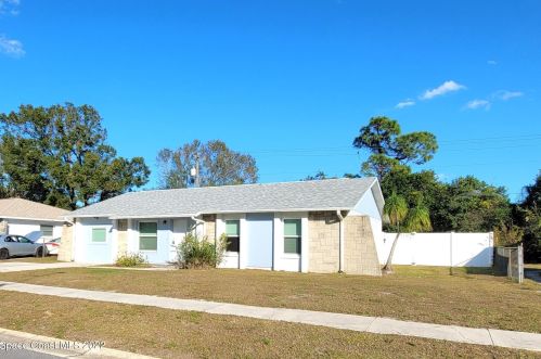 3138 Ipswich Dr, Cocoa FL  32926-4431 exterior