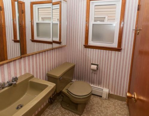 927 Avenue C, Bayonne NJ  07002-2439 exterior