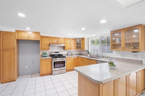 8191 Somers Dr, Anaheim CA  92804-6765 exterior