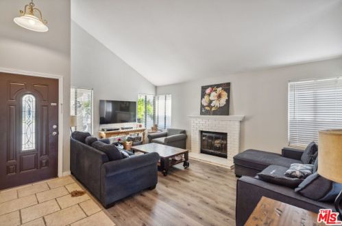 2228 Oak Haven Ave, Simi Valley CA  93063-5020 exterior