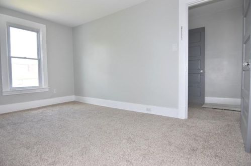 239 Mary St, Whitaker PA  15120-2624 exterior