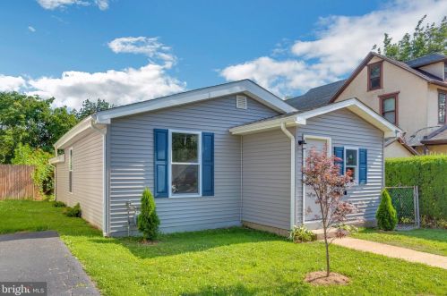214 Christian St, Wilmington, DE 19804-2707