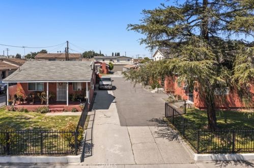 6925 Sherman Way, Bell, CA 90201-3806
