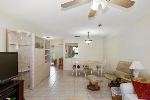 334 Pennington Ct, West Palm Beach, FL 33411-1538