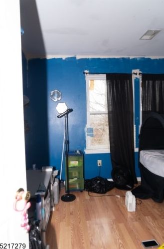 66 3 St, Paterson NJ 07522-1845 exterior