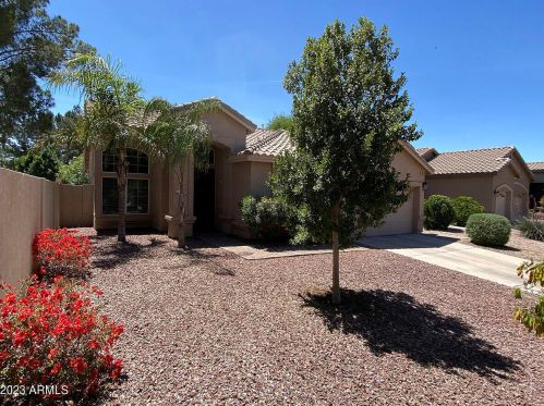 2563 Ivanhoe St, Chandler, AZ 85224-3423