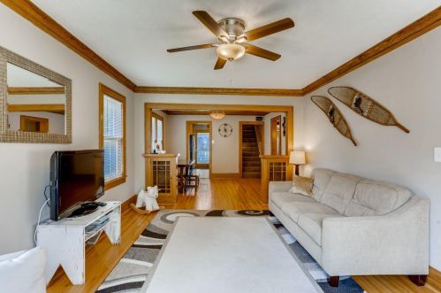 5704 44th Ave, Minneapolis, MN 55417-3015