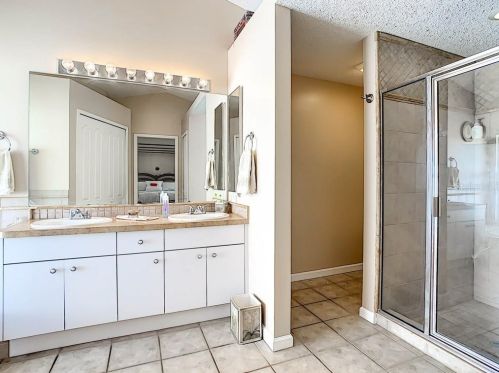 4784 Ridgemoor Cir, Palm Harbor FL  34685-3149 exterior