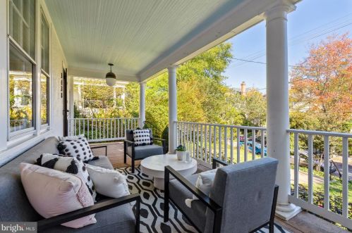 3438 34th Pl, Washington, DC 20016-3136
