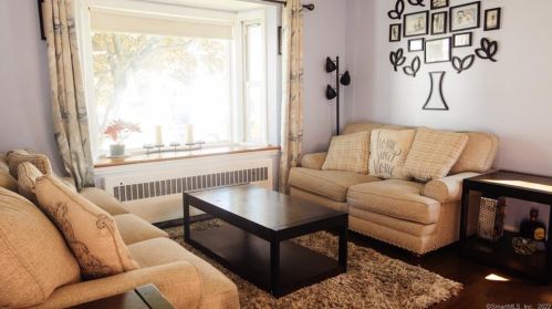 185 Ruth St, Bridgeport, CT 06606-3440