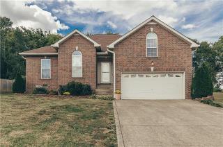 104 Braxton Ln, Hendersonville, TN 37075-1213
