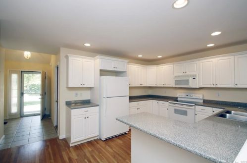 156 Jennifer Ln, Sandy Hook, CT 06482-1705