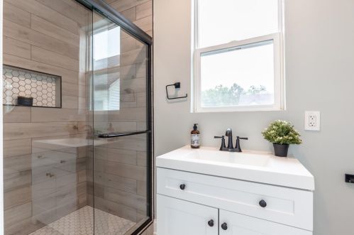 4232 Franklin Ave, Cincinnati OH  45212-3016 exterior