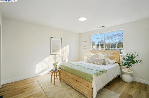 2954 Clearland Cir, West Pittsburg CA  94565-3243 exterior