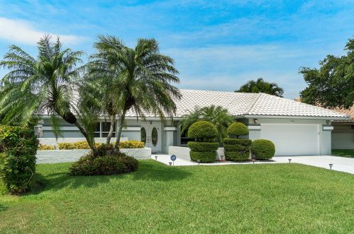 9224 Sun Pointe Dr, Boynton Beach, FL 33437-3352