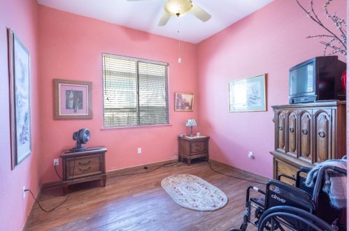 2431 Emerald Lake Ln, Elk Grove CA  95758-3608 exterior