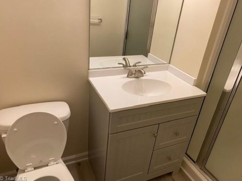 2109 Glenside Dr, Greensboro NC  27405-1611 exterior