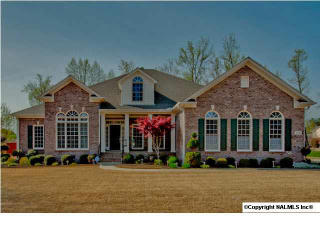 148 Redcliffe Dr, Huntsville, AL 35806-4016