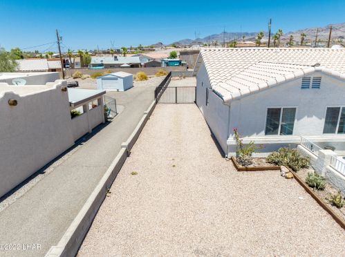 3811 Buena Vis Ave, Lake Havasu City AZ  86406-8873 exterior