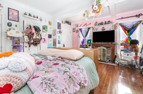 16 Spring St, Bristol CT  06010-5047 exterior