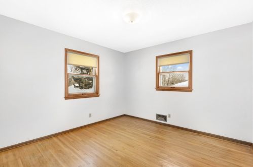 300 Haskell St, Saint Paul MN 55118-1603 exterior