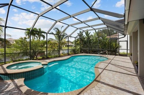 8297 Laurel Lakes Way, Naples, FL 34119-6793