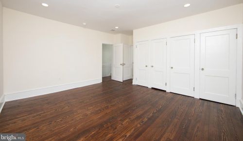 281 Rhoads Ave, Tavistock NJ  08033-1470 exterior