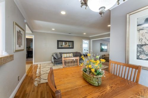 2845 Iroquois Ave, Long Beach CA  90815-1509 exterior