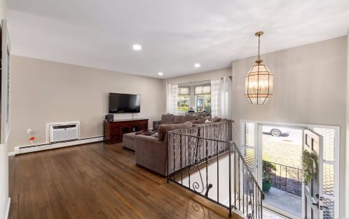 315 Concord St, Huntington Station NY  11746-6829 exterior