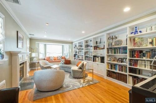655 Ogden Ave, Teaneck, NJ 07666-2203