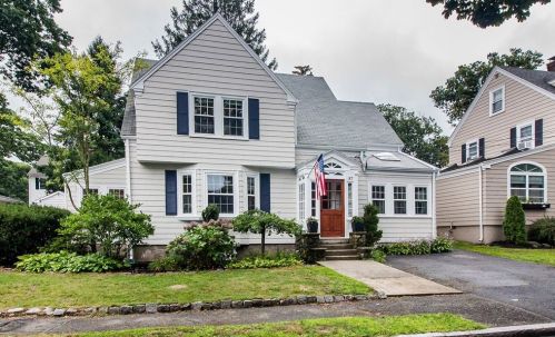 87 Magnolia Rd, Swampscott, MA 01907-2223