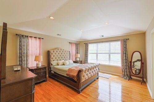 48 Avoncroft Ln, Middletown NY  10940-5086 exterior
