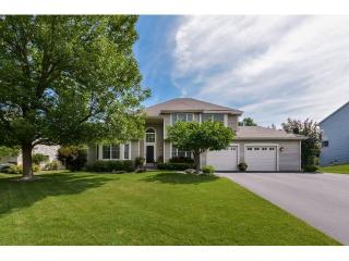 787 Camberwell Dr, Saint Paul, MN 55123-3936